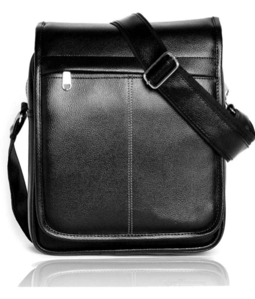     			Raylan Black Solid Messenger Bag