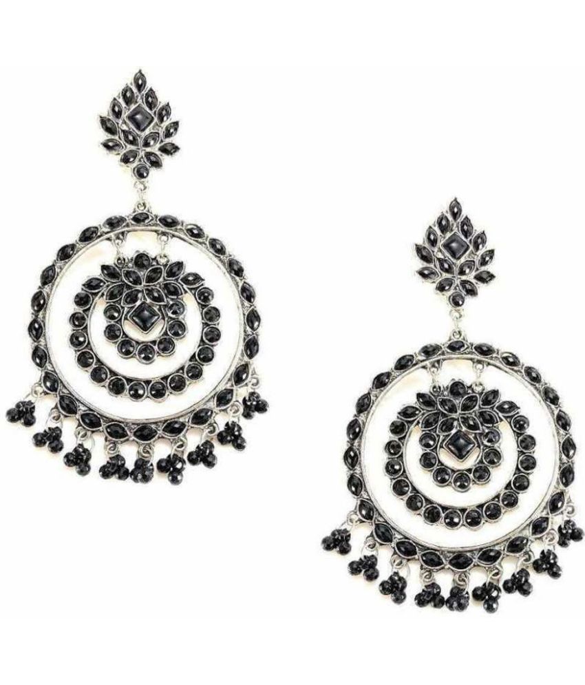     			Samridhi DC Black Chandbalis Earrings ( Pack of 1 )