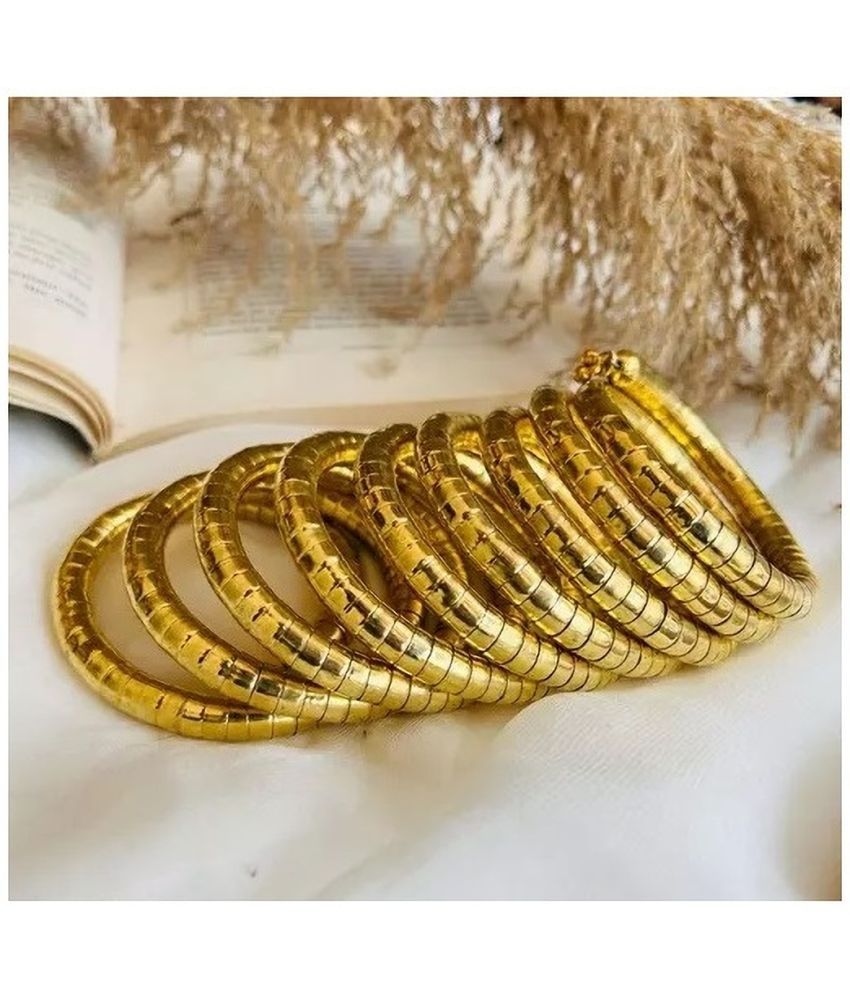     			Samridhi DC Gold Bangle ( Pack of 1 )