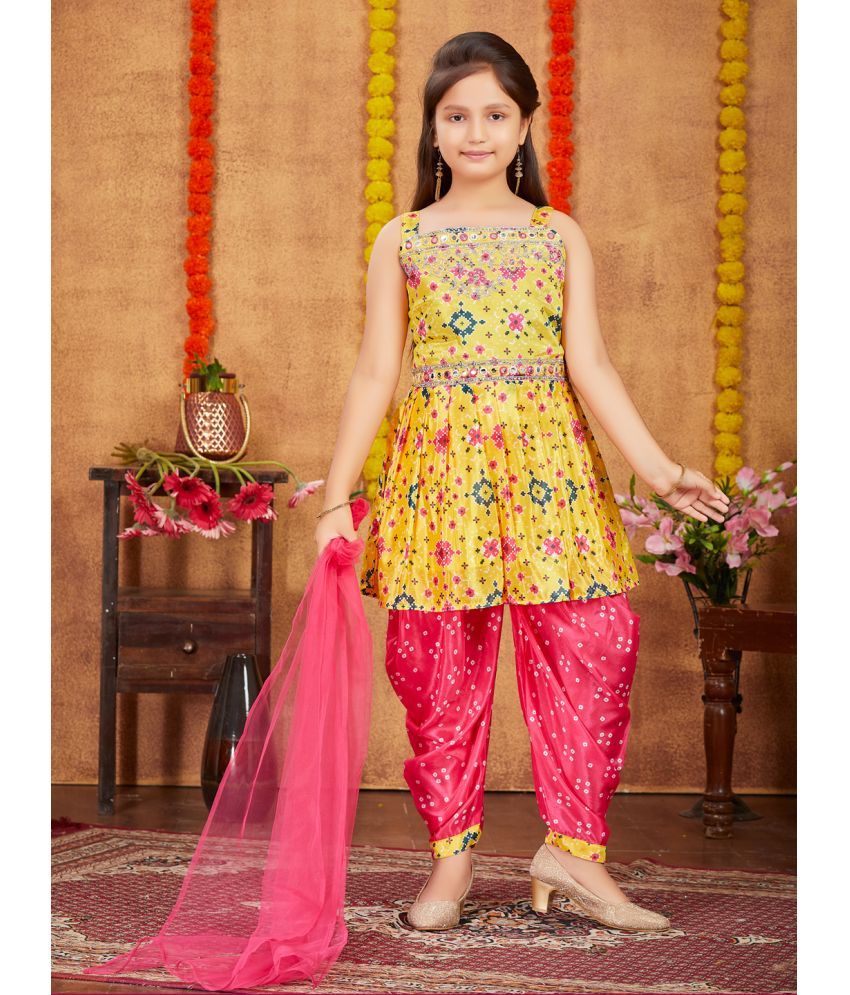     			Aarika Girls Silk Patiala Kurta Set ( Pack of 1 , Yellow )