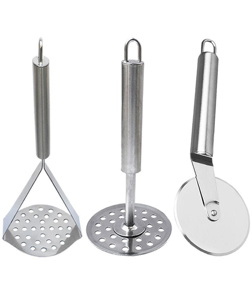     			OC9 Silver Stainless Steel 2 Masher+Pizza Cutter ( Set of 3 )