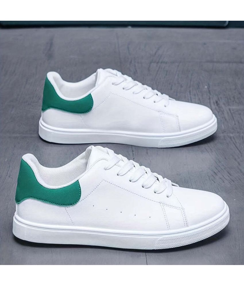     			Xtoon White Men's Lifestyle Shoes