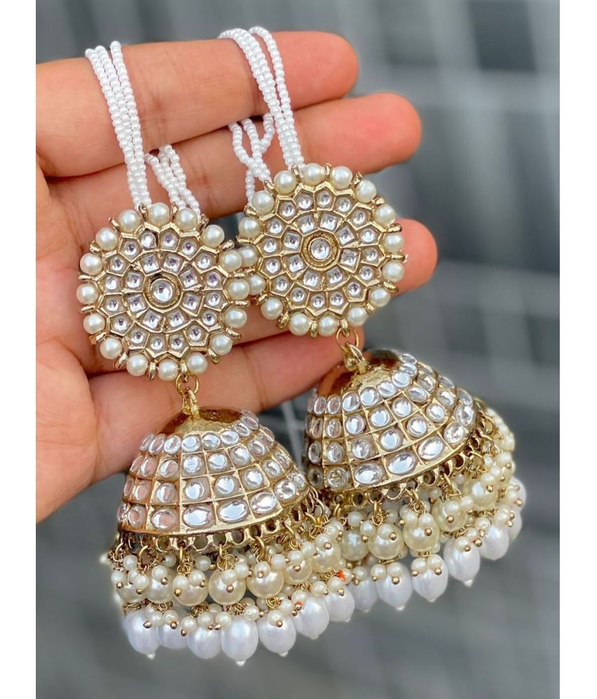     			Padmavati Bangles White Jhumki Earrings ( Pack of 1 )