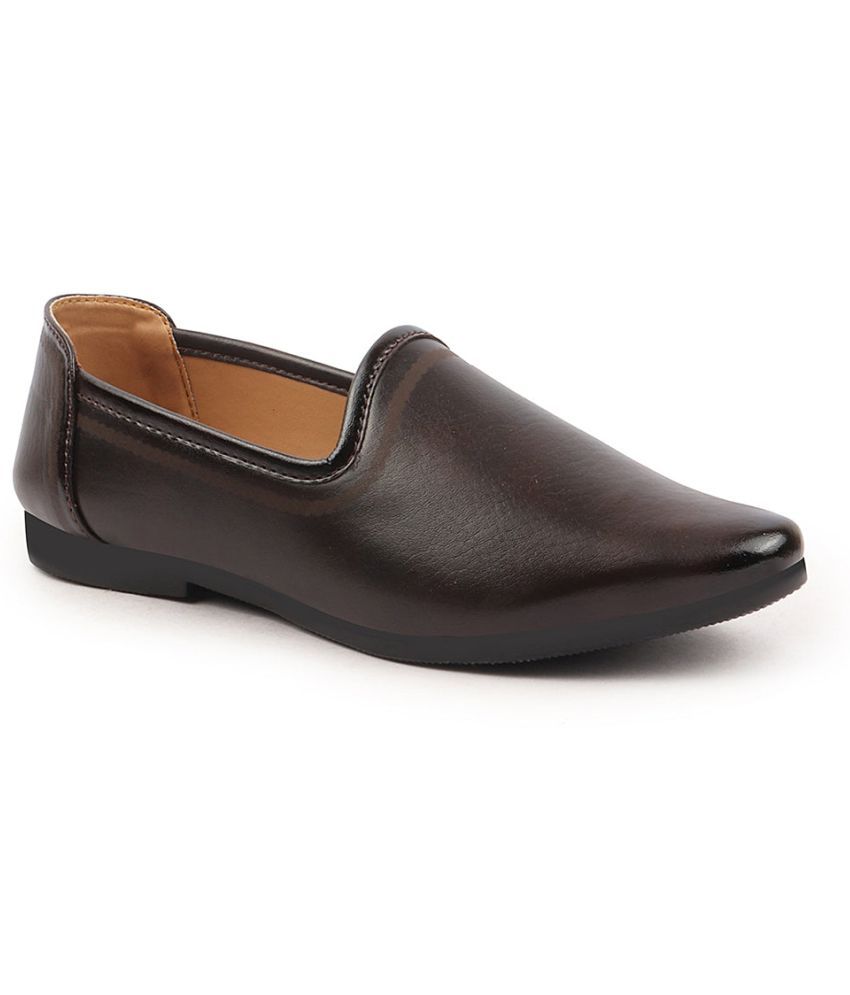     			Fausto Brown Men's Jutti