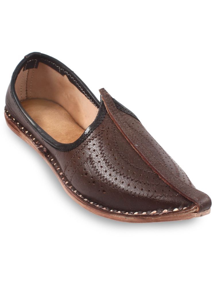     			rajeraj Brown Men's Jutti