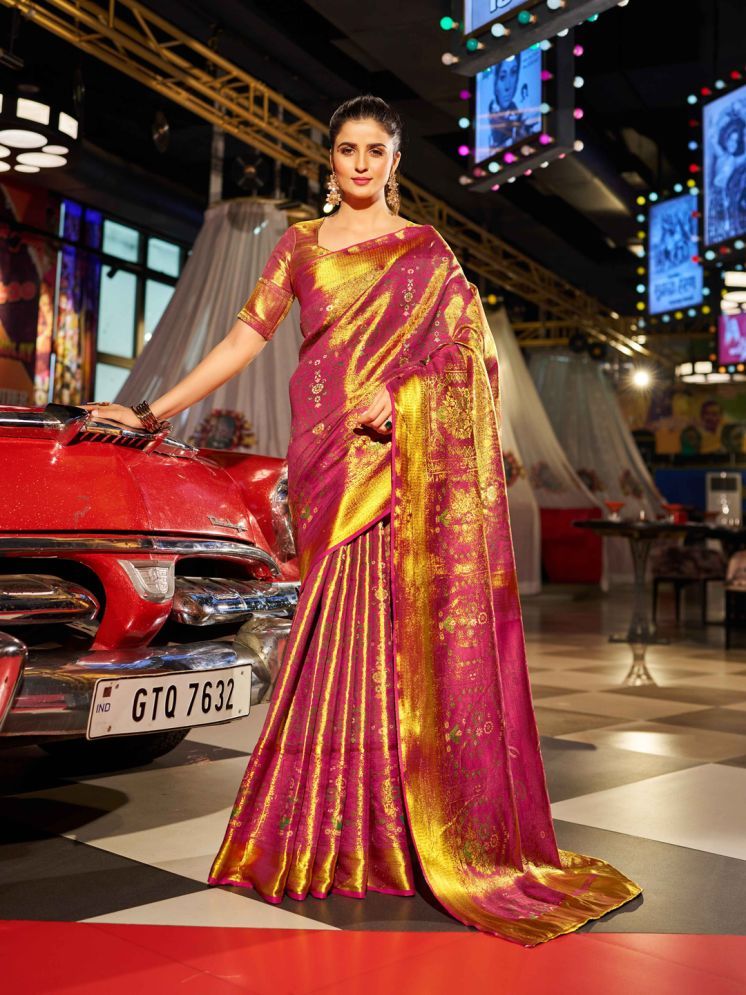     			KRIMMPLE Silk Blend Woven Saree With Blouse Piece - Gold ( Pack of 1 )