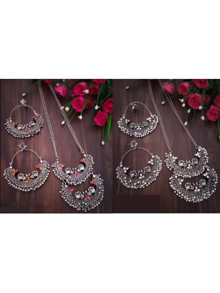     			Samridhi DC Silver Alloy Necklace Set ( Pack of 1 )