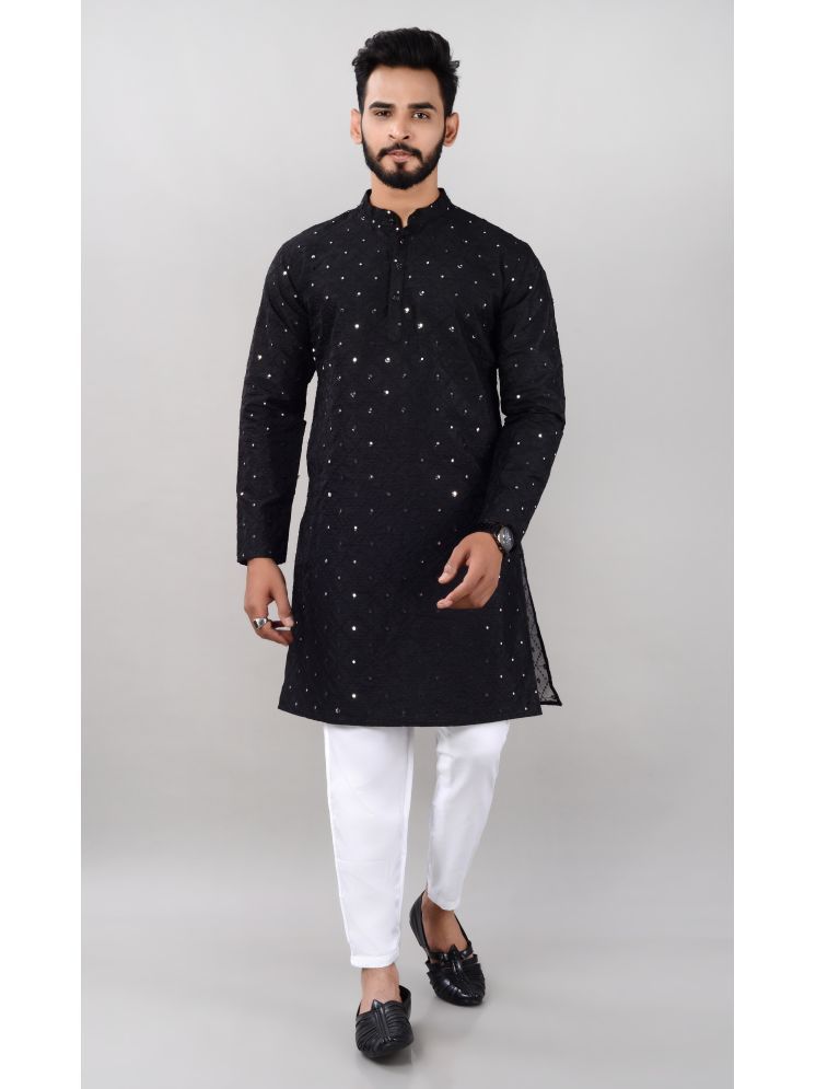     			VILLAIN Black Silk Regular Fit Men's Kurta Pyjama Set ( Pack of 1 )