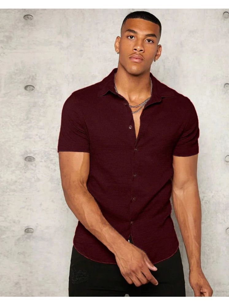     			DVILLA Cotton Blend Regular Fit Self Design Half Sleeves Men's Casual Shirt - Maroon ( Pack of 1 )