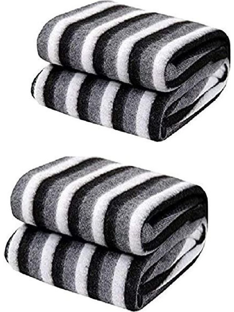     			FuzzyNest Fleece Vertical Striped Single Bed Blanket ( 229 cm x 153 cm ) - Multicolor ( Pack of 2 )