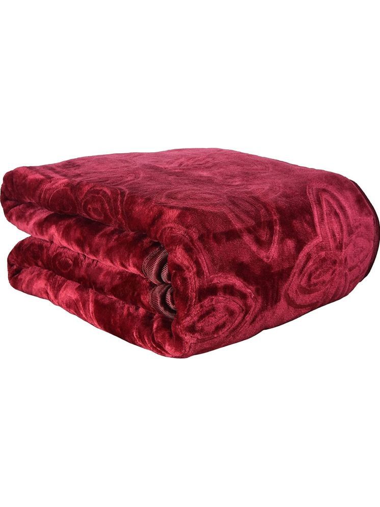     			FuzzyNest Microfiber Solid Double Bed Blanket ( 240 cm x 220 cm ) - Maroon ( Pack of 1 )