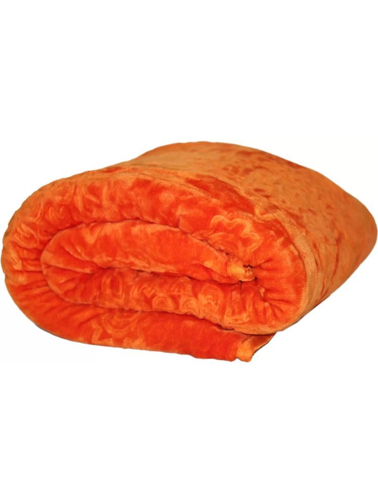     			FuzzyNest Mink Solid Single Bed Blanket ( 220 cm x 160 cm ) - Orange ( Pack of 1 )