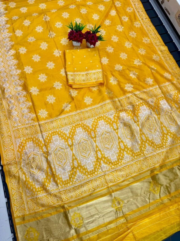     			JULEE Jacquard Embellished Saree With Blouse Piece - Yellow ( Pack of 1 )