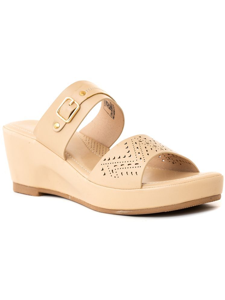     			KHADIM Beige Women's Slip On Heels