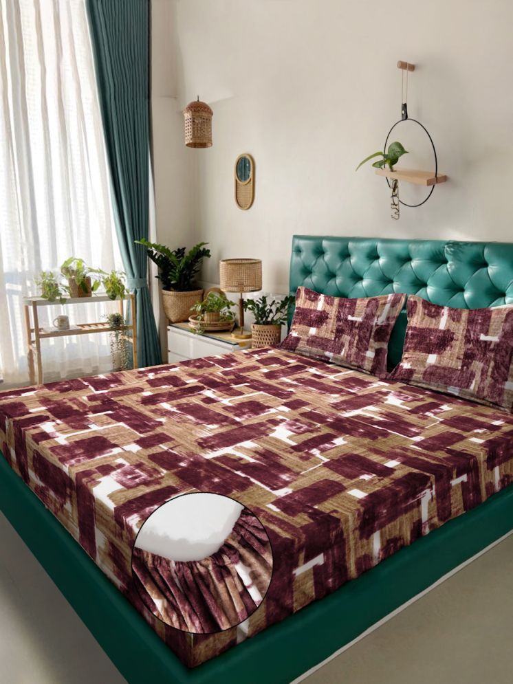     			Klotthe Fleece Geometric Printed 1 Double with 2 Pillow Covers - Rust