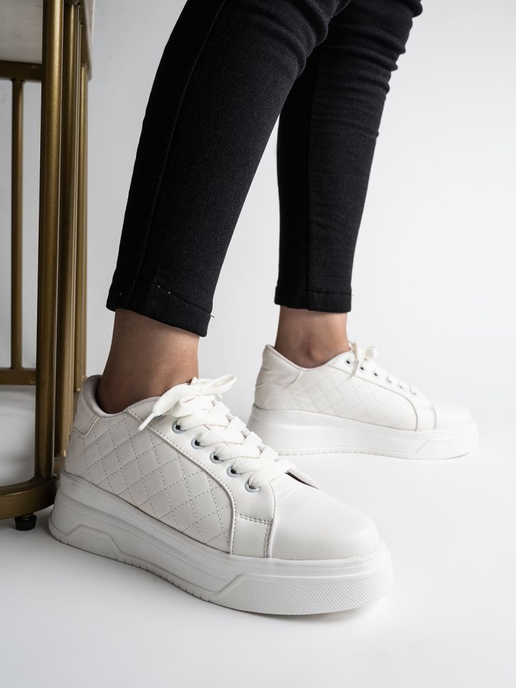     			Shoetopia - White Girl's Loafers ( 1 Pair )