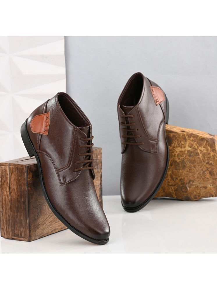     			John Karsun Brown Men's Casual Boots