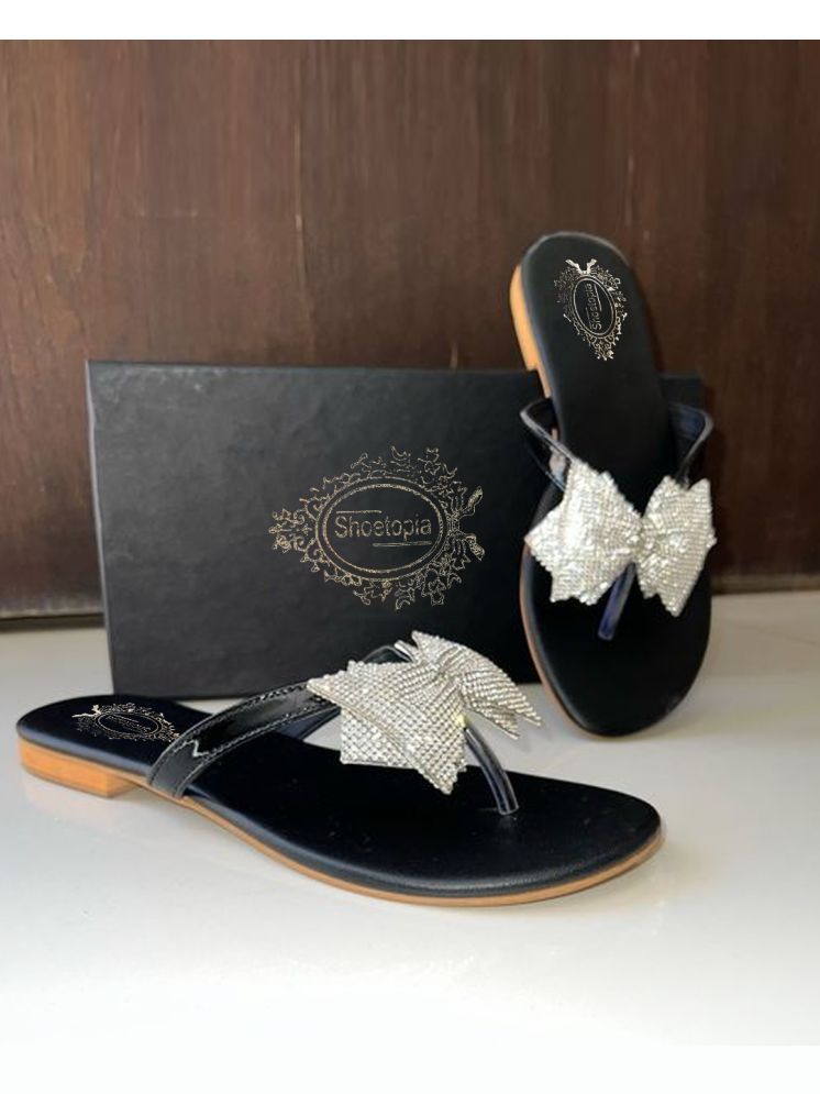     			Shoetopia Embellished Rhinstone Bow Detailing Black Flats For Girls