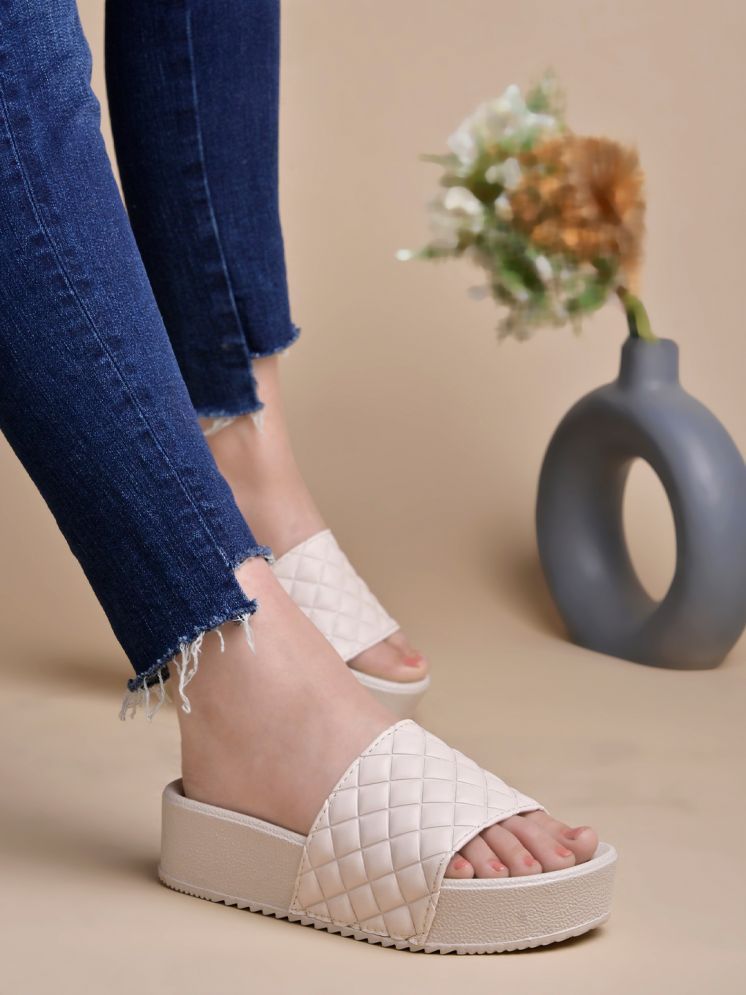     			Shoetopia Quilted Cream Flatform Heels For Girls