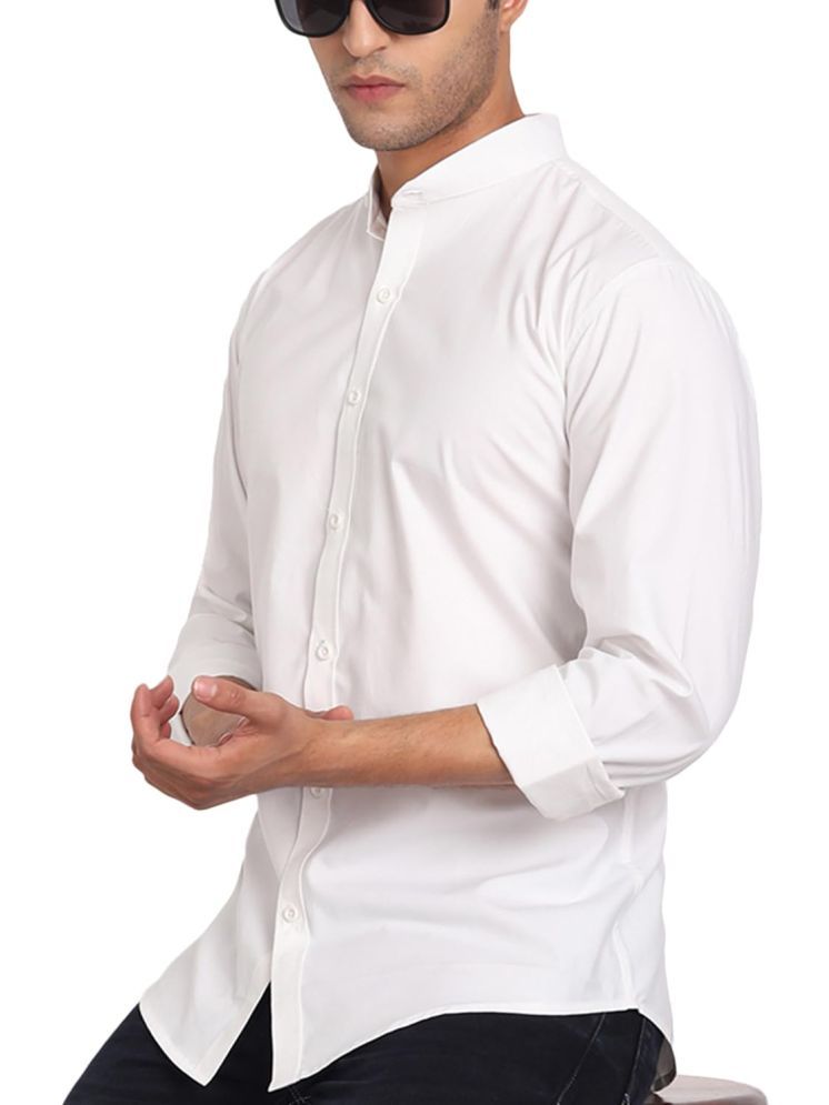     			UNI VIBE Cotton Blend Slim Fit Solids Full Sleeves Men's Casual Shirt - White ( Pack of 1 )