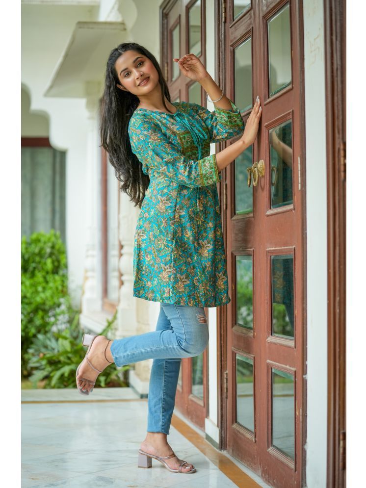     			Yash Gallery Polyester Printed Straight Women's Kurti - Green ( Pack of 1 )